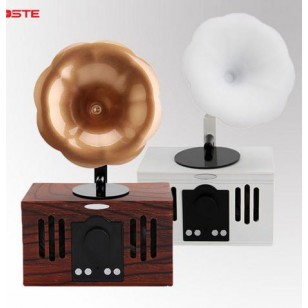 Retro Phonograph Shape Wireless Bluetooth Speaker